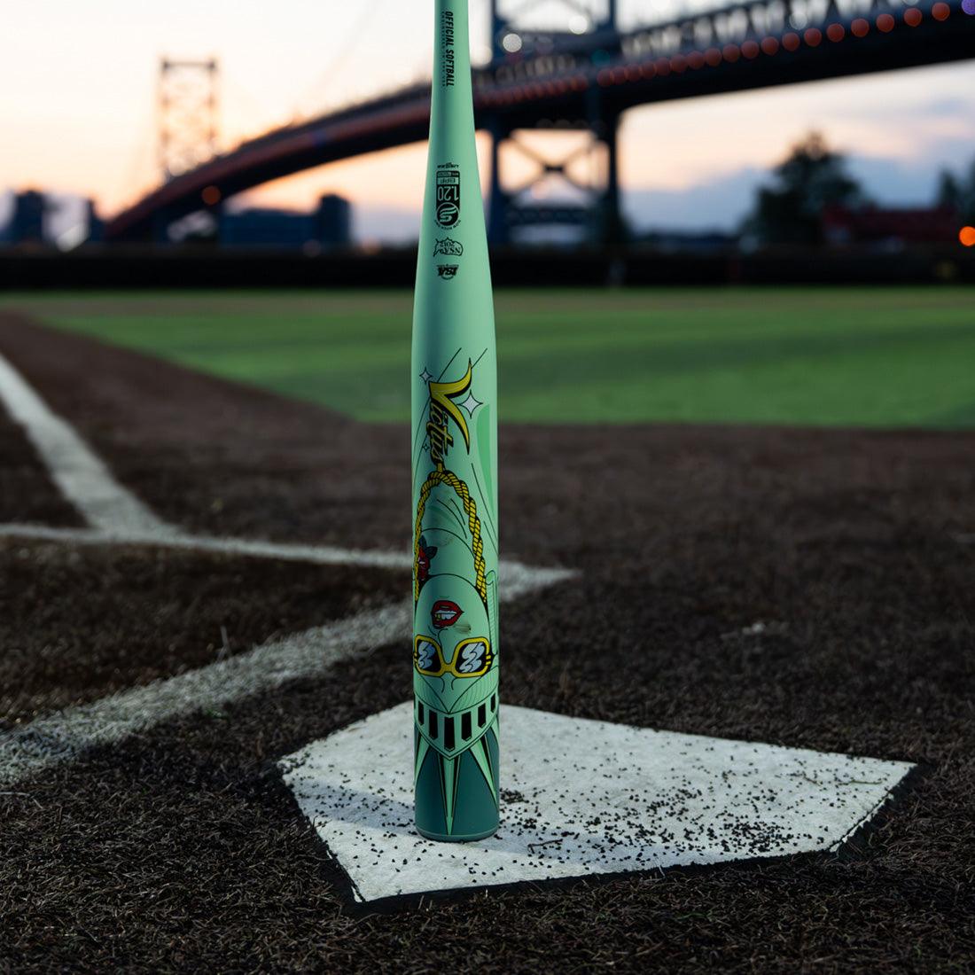 Victus Beacon 12.75" Endloaded Slow Pitch Softball Bat: VSPB1YU